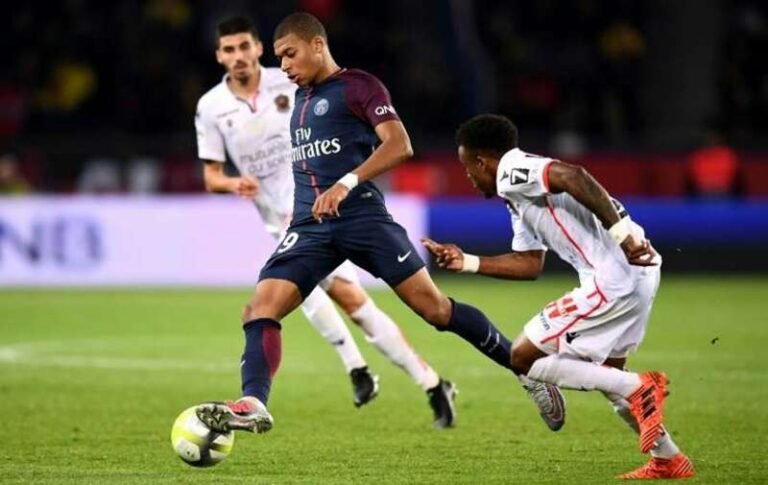 Fast Football Top 10 Fastest Football Players in the World 2023