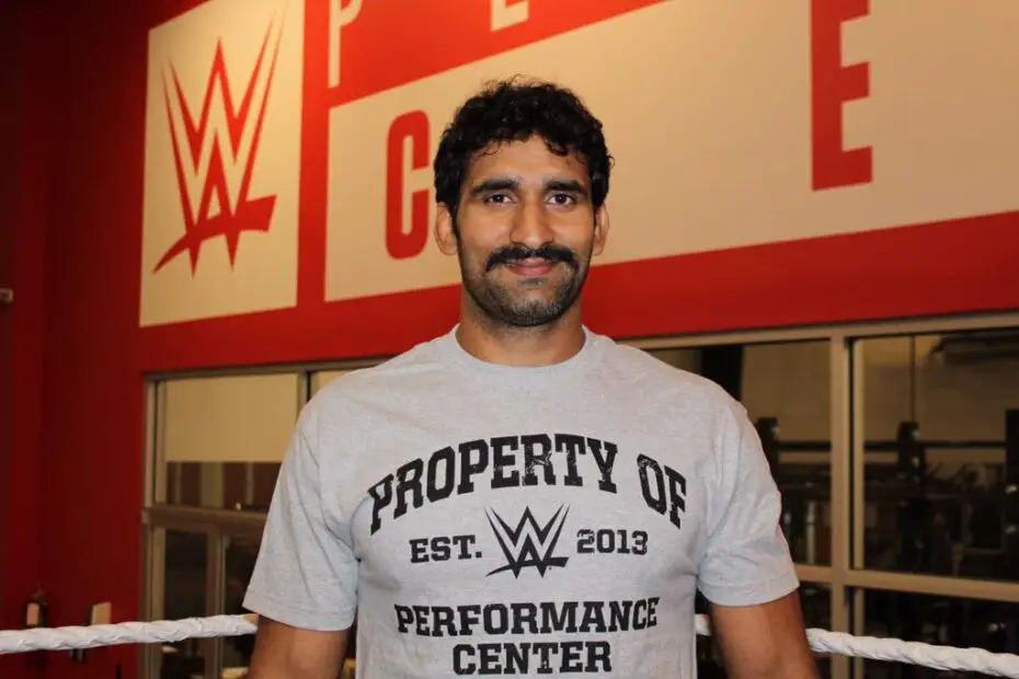 Top 10 Famous Indian WWE Wrestlers List