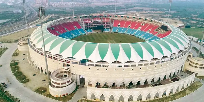 Top 10 Biggest Cricket Stadiums in World  SportsGeeks